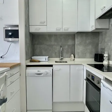 By Griells With Pool Access Apartment