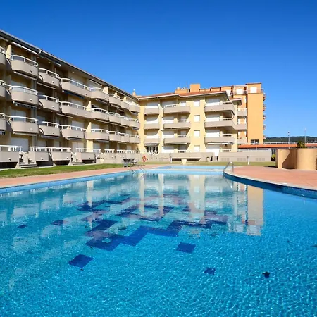 By Griells With Pool Access Apartment *