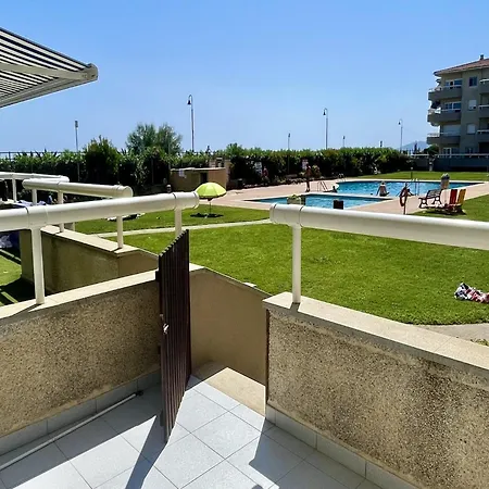 Apartment By Griells With Pool Access *